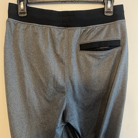 Men’s Under Armour Joggers - Picture 11 of 13
